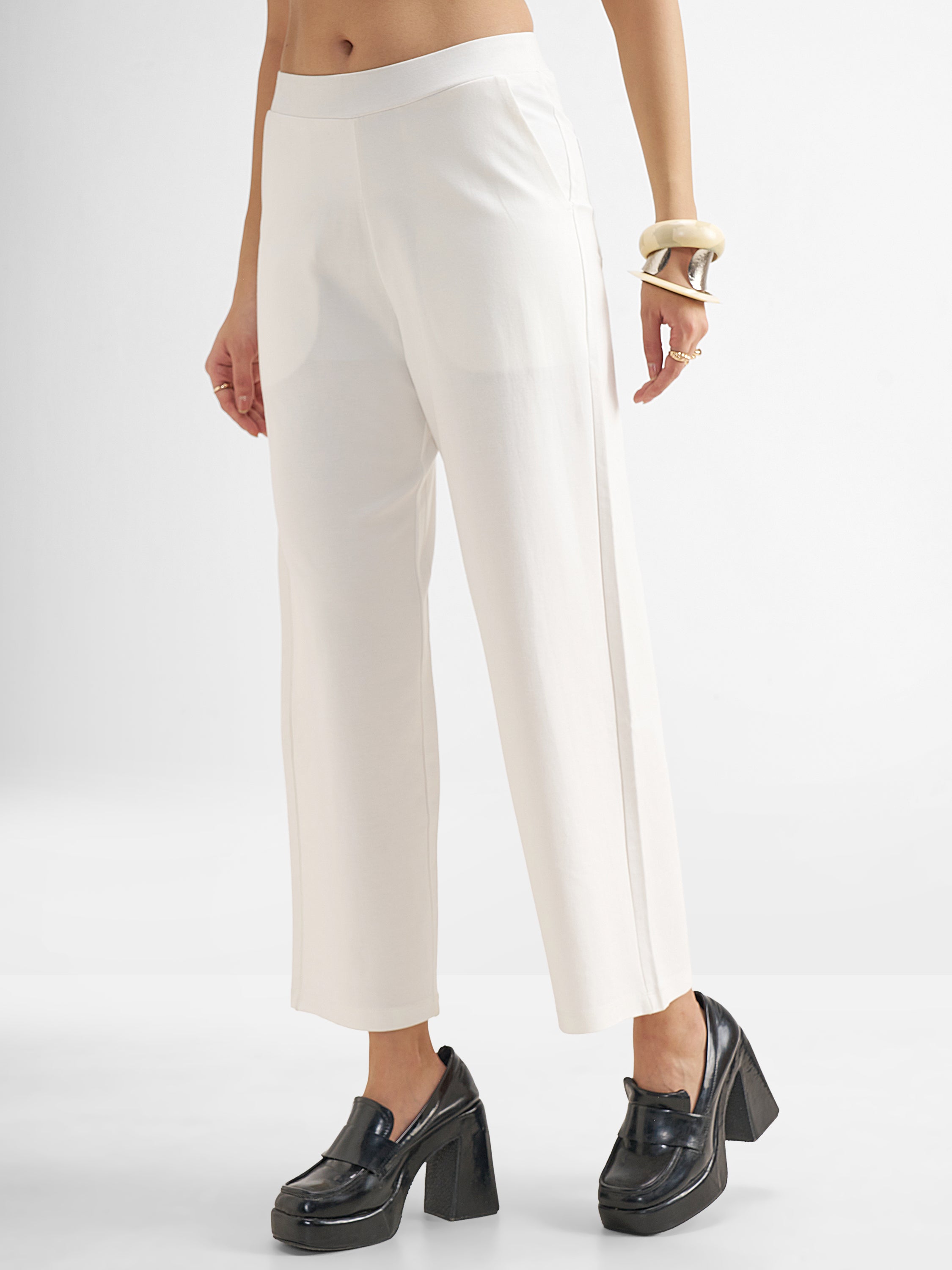 Tokyo Talkies Women White Solid Wide Leg Regular Trouser - White - Image 4