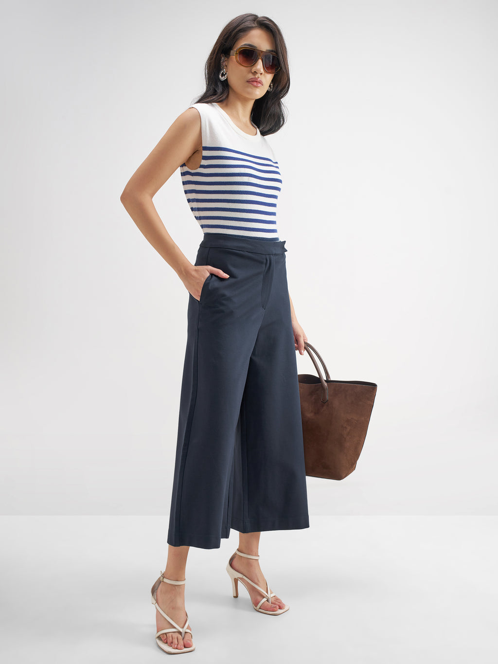 Tokyo Talkies Women Navy Blue Solid Wide Leg Regular Trouser - Navy Blue - Image 2