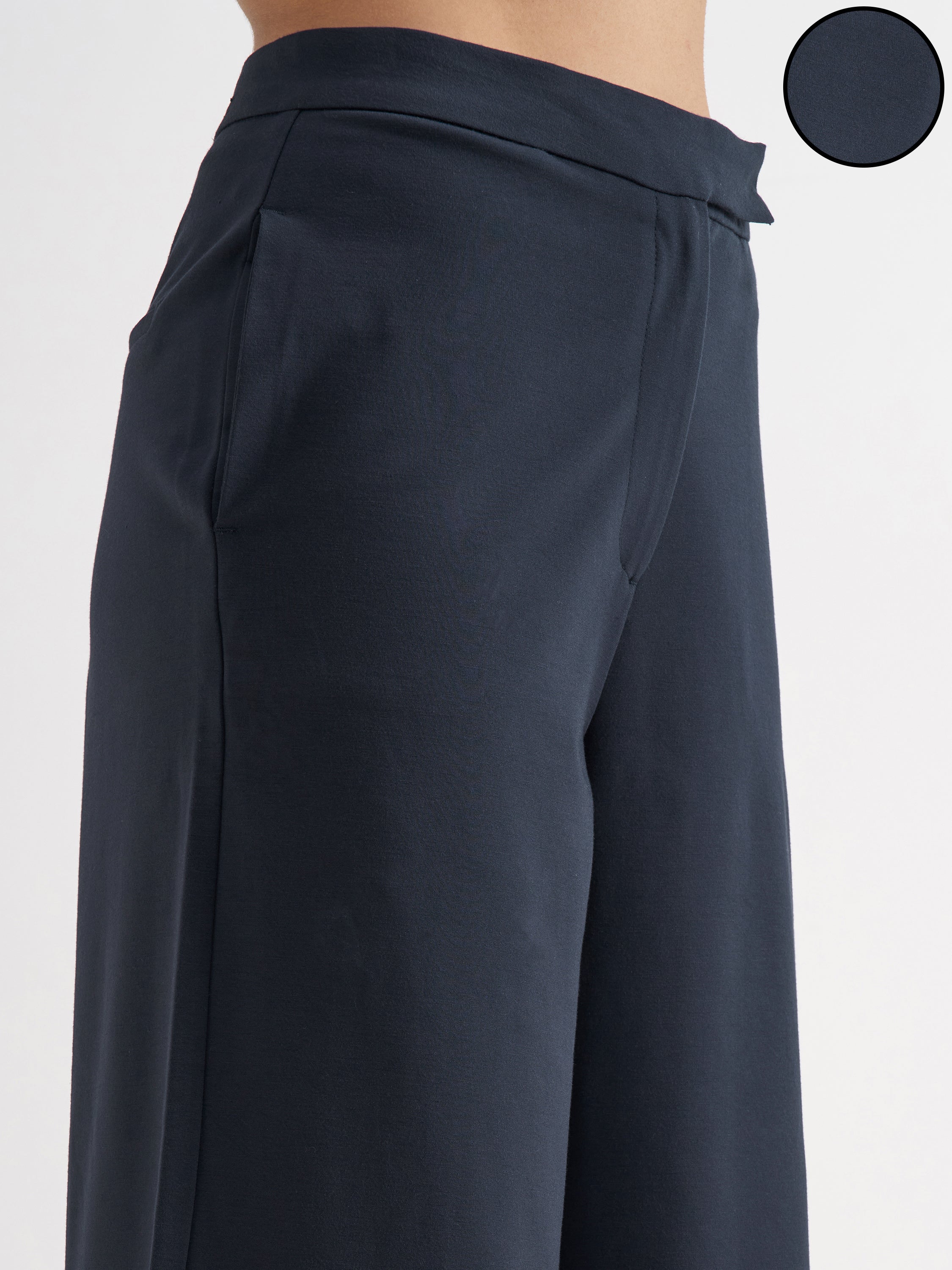 Tokyo Talkies Women Navy Blue Solid Wide Leg Regular Trouser - Navy Blue - Image 5