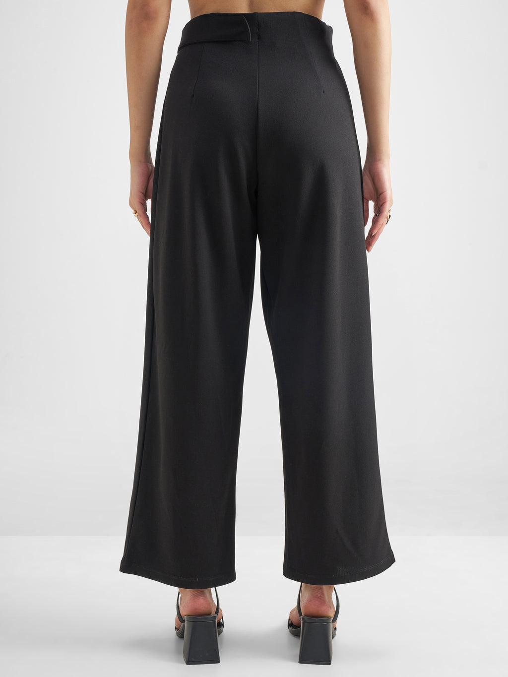 Tokyo Talkies Women Black Solid Wide Leg Regular Trouser - Black - Image 3