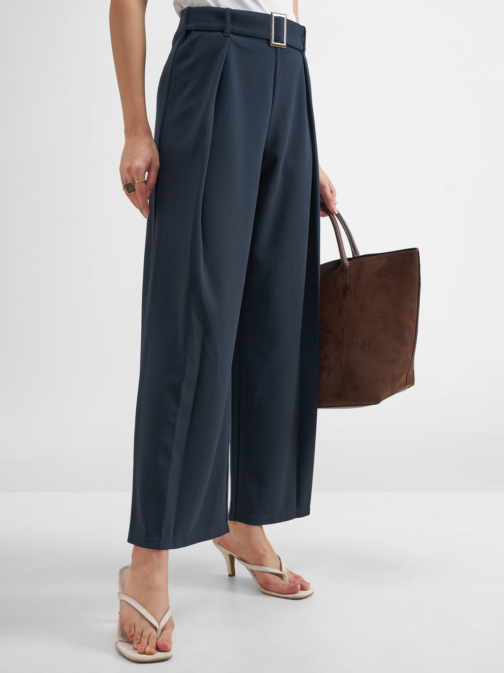 Tokyo Talkies Women Navy Blue Solid Wide Leg Regular Trouser - Navy Blue - Image 4