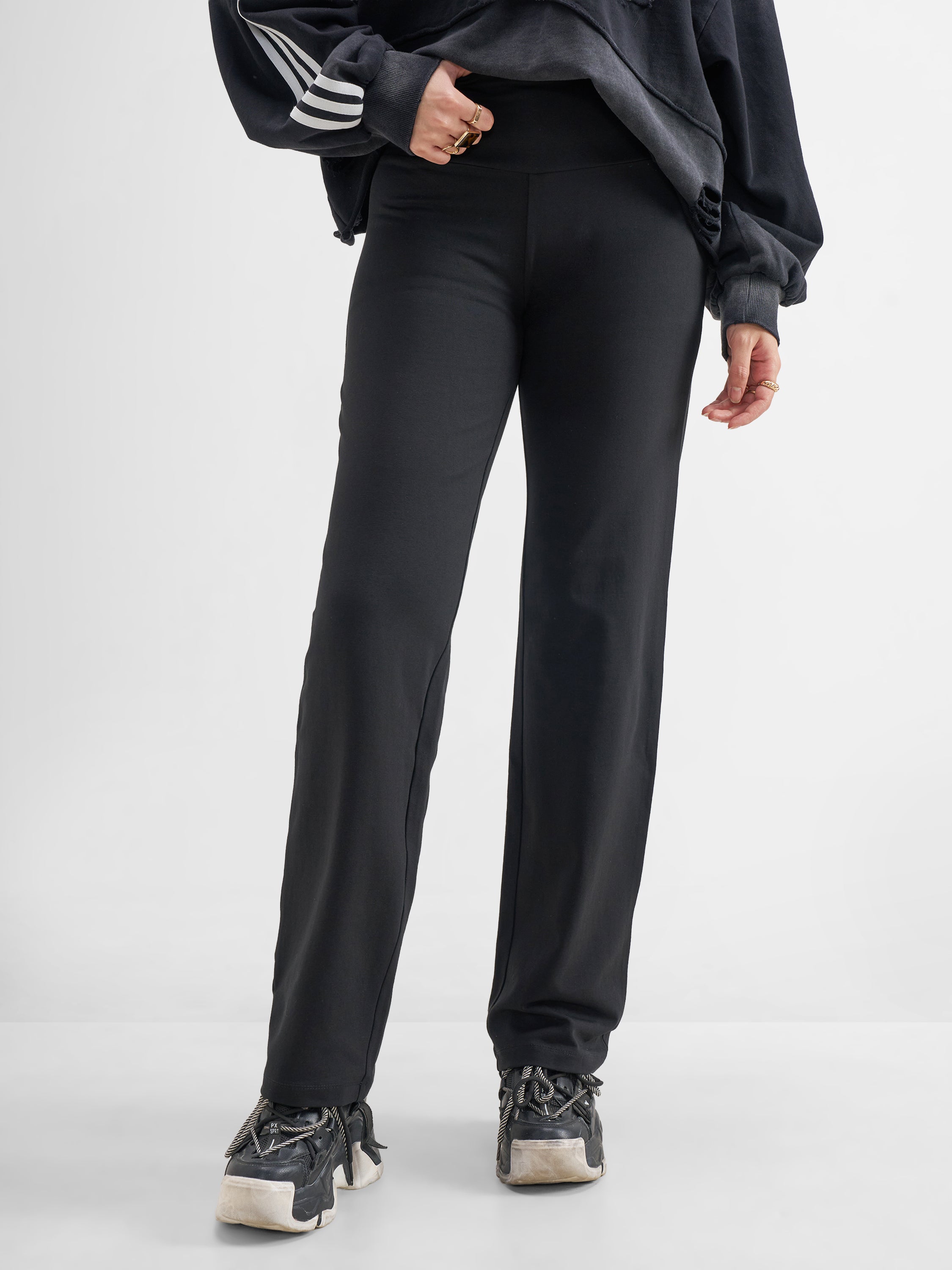 Tokyo Talkies Women Black Solid Straight Fit Regular Trouser - Black - Image 1