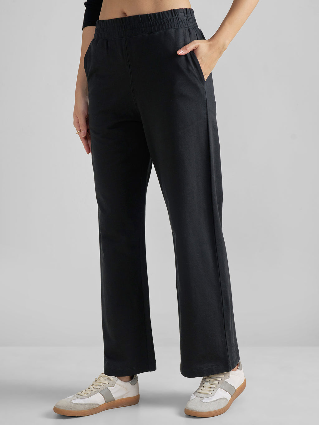 Tokyo Talkies Women Black Solid Wide Leg Regular Trouser - Black - Image 4