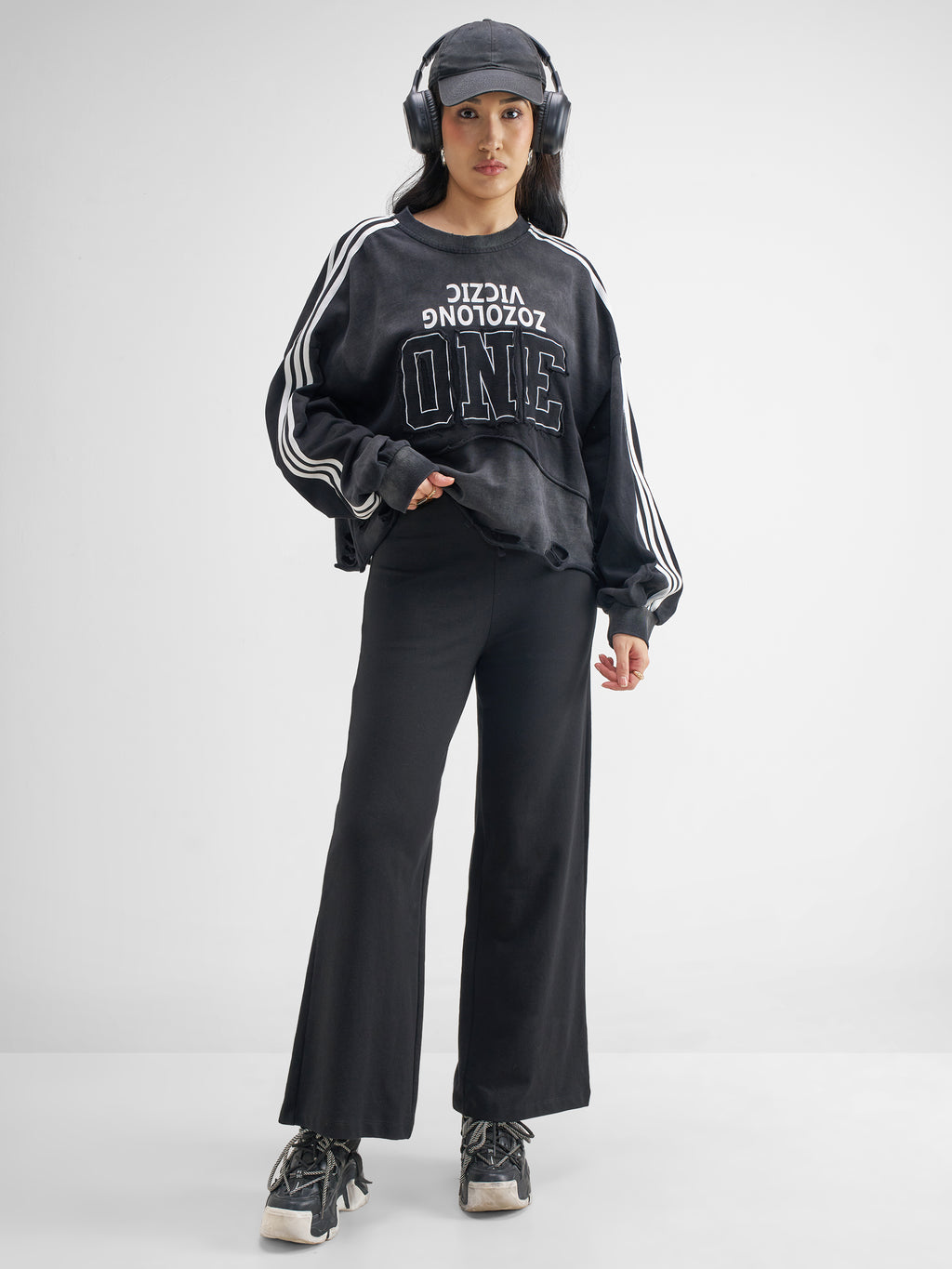 Tokyo Talkies Women Black Solid Wide Leg Regular Trouser - Black - Image 2