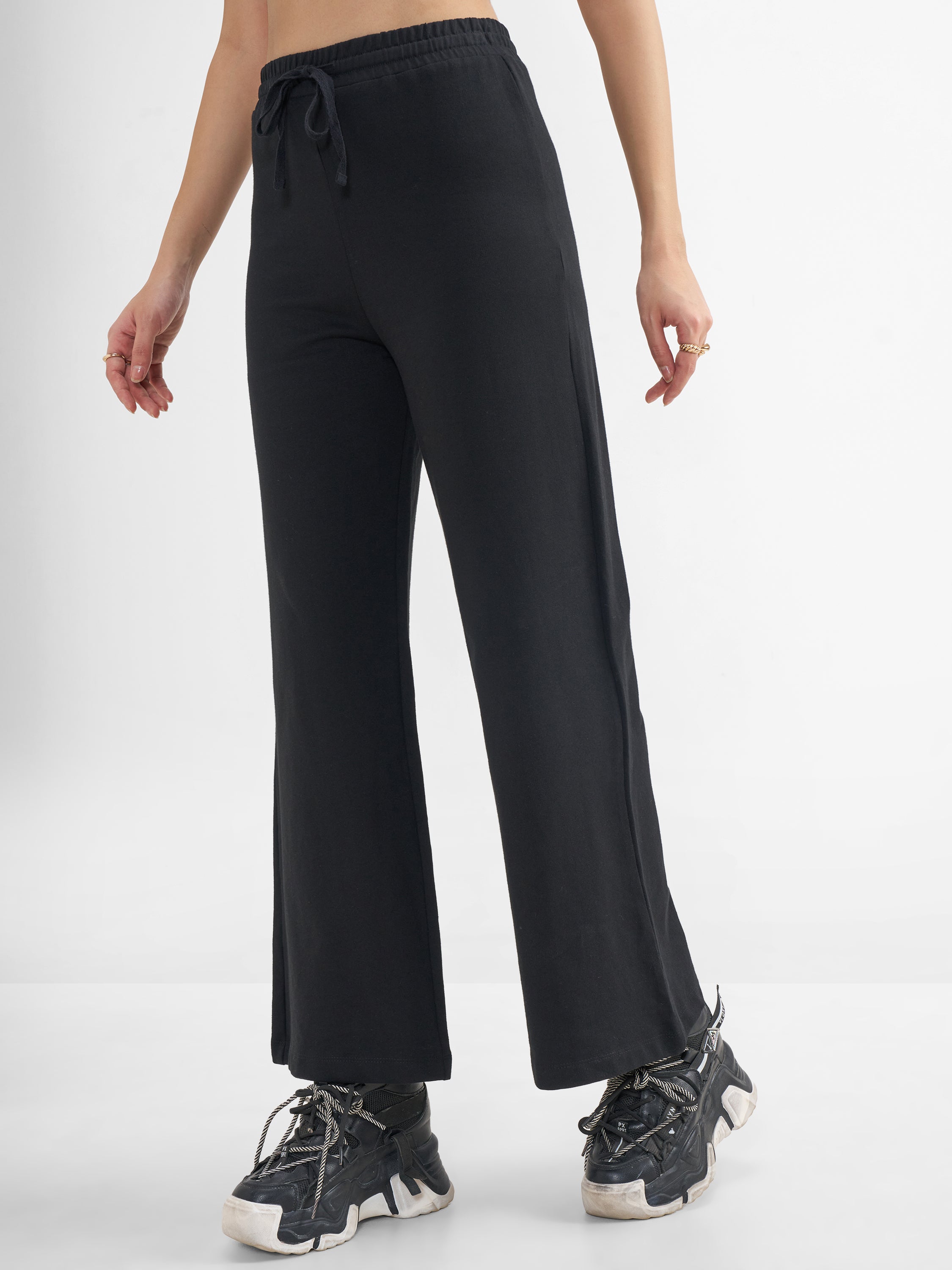 Tokyo Talkies Women Black Solid Wide Leg Regular Trouser - Black - Image 4