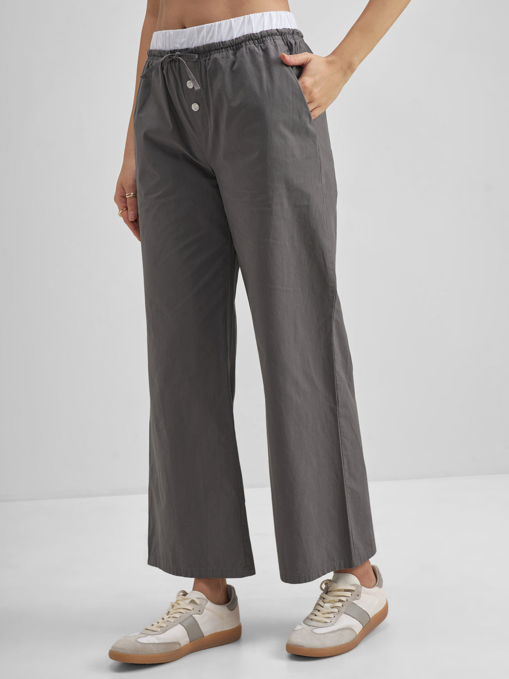 Tokyo Talkies Women Grey Solid Straight Fit Regular Trouser - Grey - Image 4