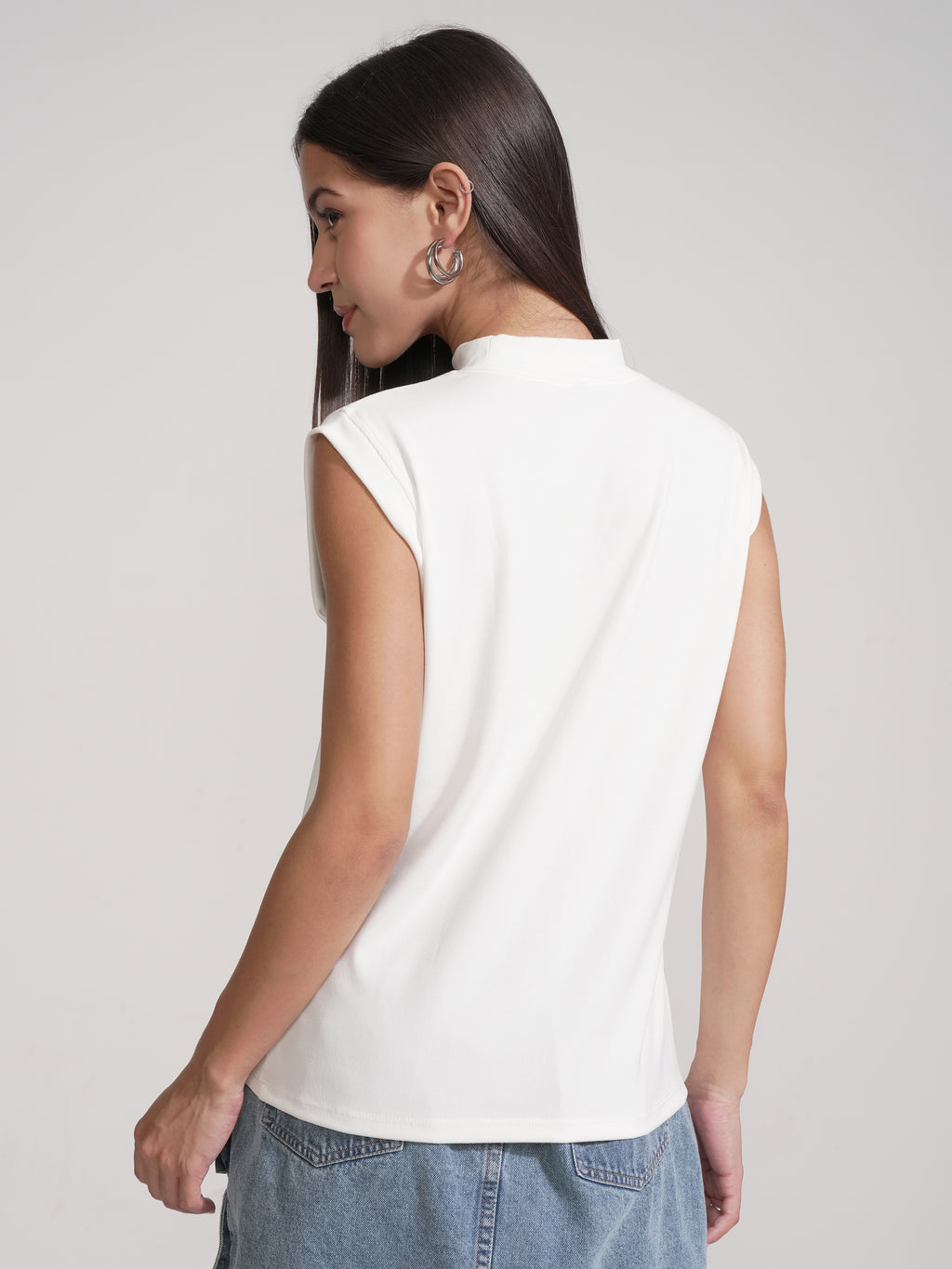 Tokyo Talkies Women White Solid High Neck T-Shirt - White - Image 3