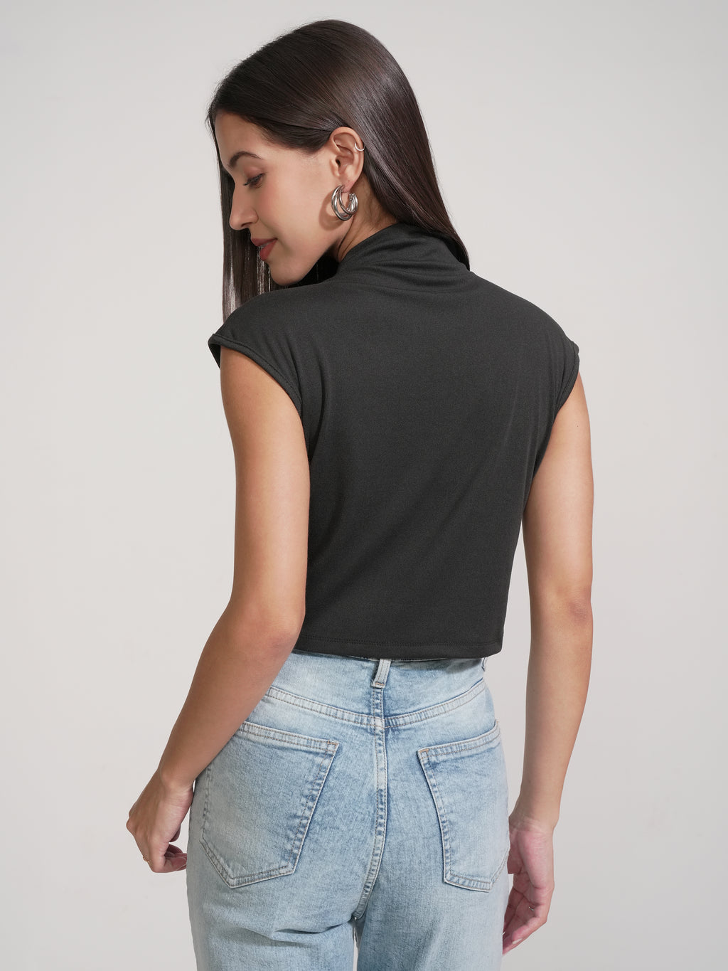 Tokyo Talkies Women Black Solid Round Neck T-Shirt - Black - Image 3