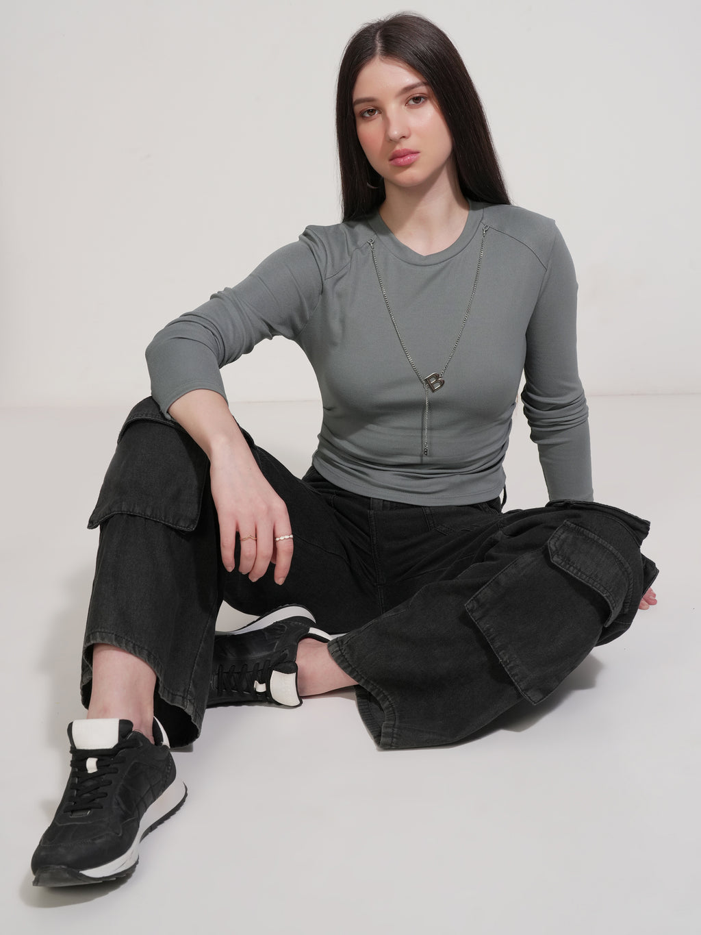 Tokyo Talkies Women Grey Solid Round Neck T-Shirt - Grey - Image 2