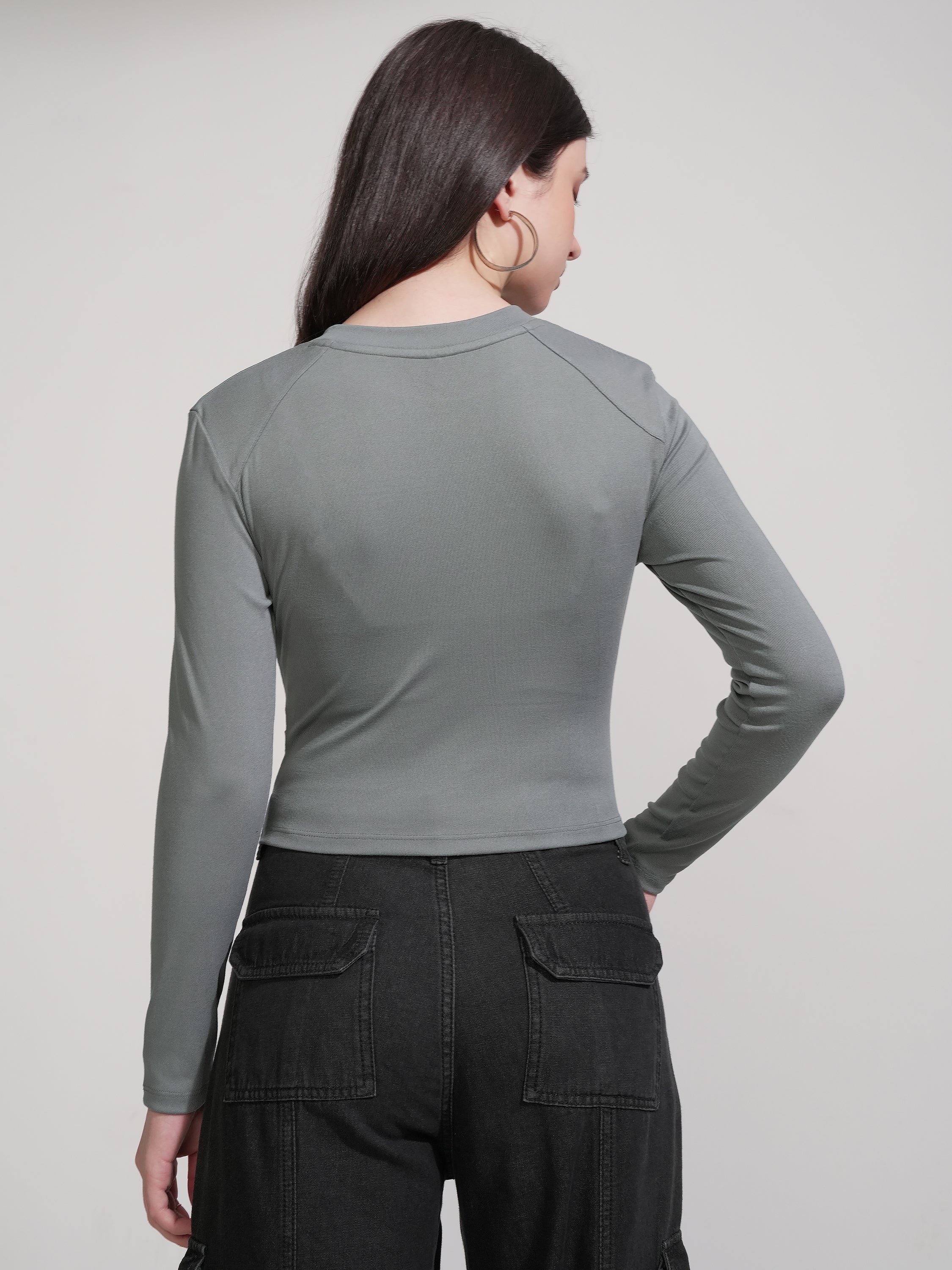 Tokyo Talkies Women Grey Solid Round Neck T-Shirt - Grey - Image 3