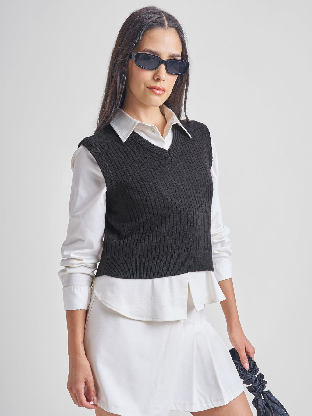 Tokyo Talkies Womens Black V-Neck Sleevless Sweater - Black - Image 6