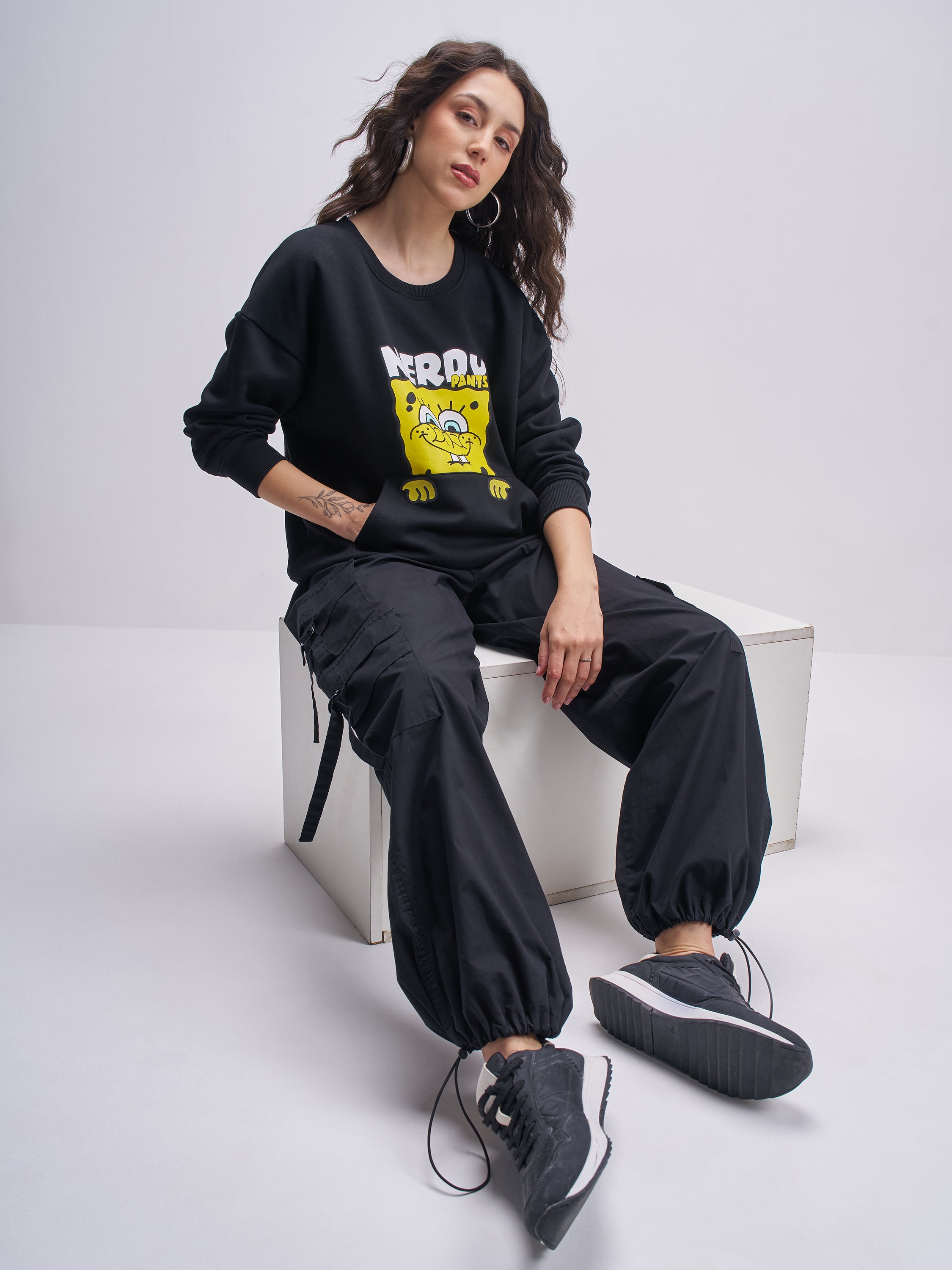 Tokyo Talkies Women Black Spongebob Squarepants Printed Pullover Round Neck Sweatshirt - Black - Image 2