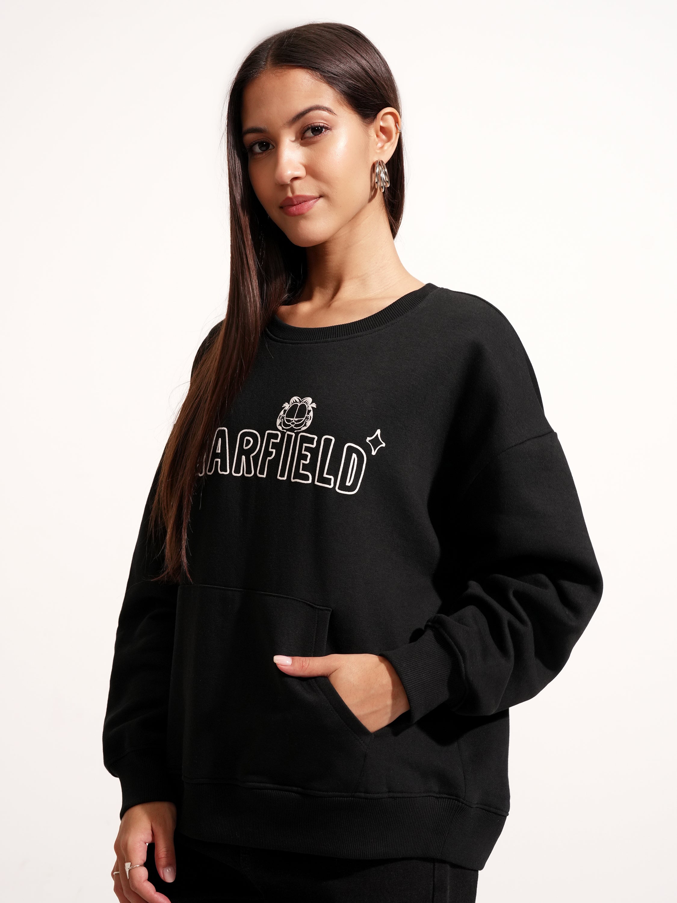 Tokyo Talkies Women Black Garfield Printed Pullover Round Neck Sweatshirt - Black - Image 4