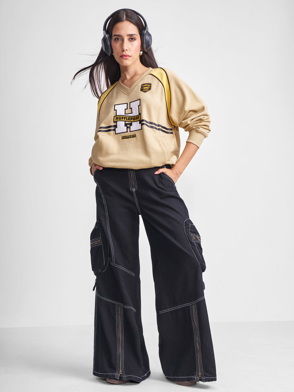 WB By Tokyo Talkies Women Brown Harry Potter Embroidered Pullover V-Neck Sweatshirt - Brown - Image 2