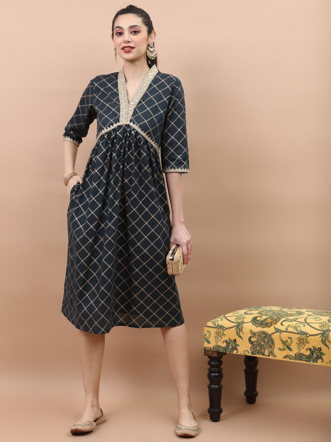 Vishudh Women Green Printed A-Line Dress - Green - Image 4