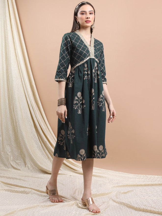 Vishudh Women Pine Printed A-Line Dress - Green - Image 5