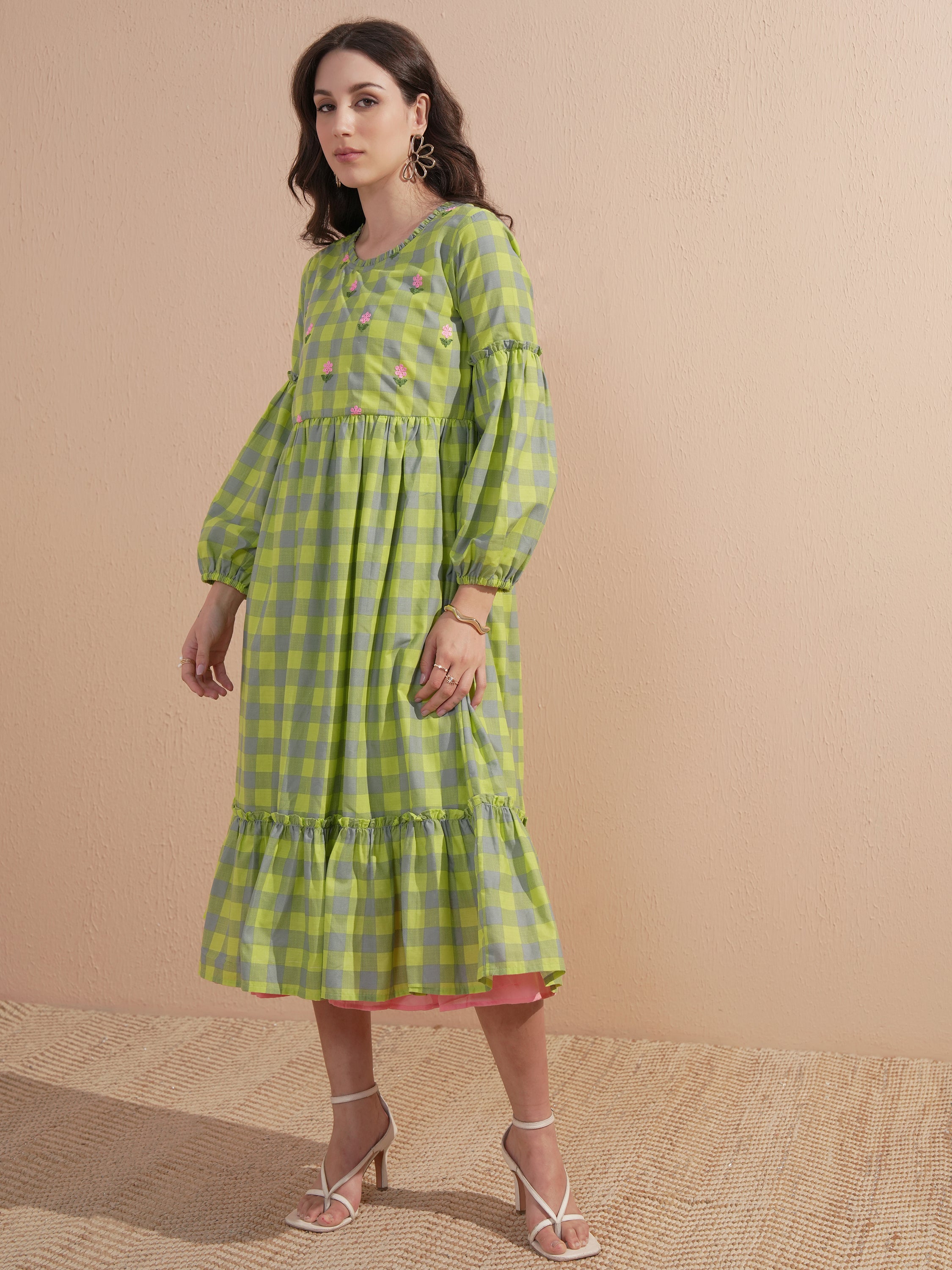 Vishudh women Green Checked Drop-Waist Dress - Green - Image 4