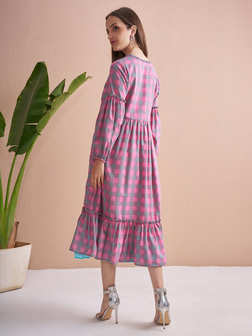 Vishudh Women Pink Checked Fit and Flare Dress - Pink - Image 3