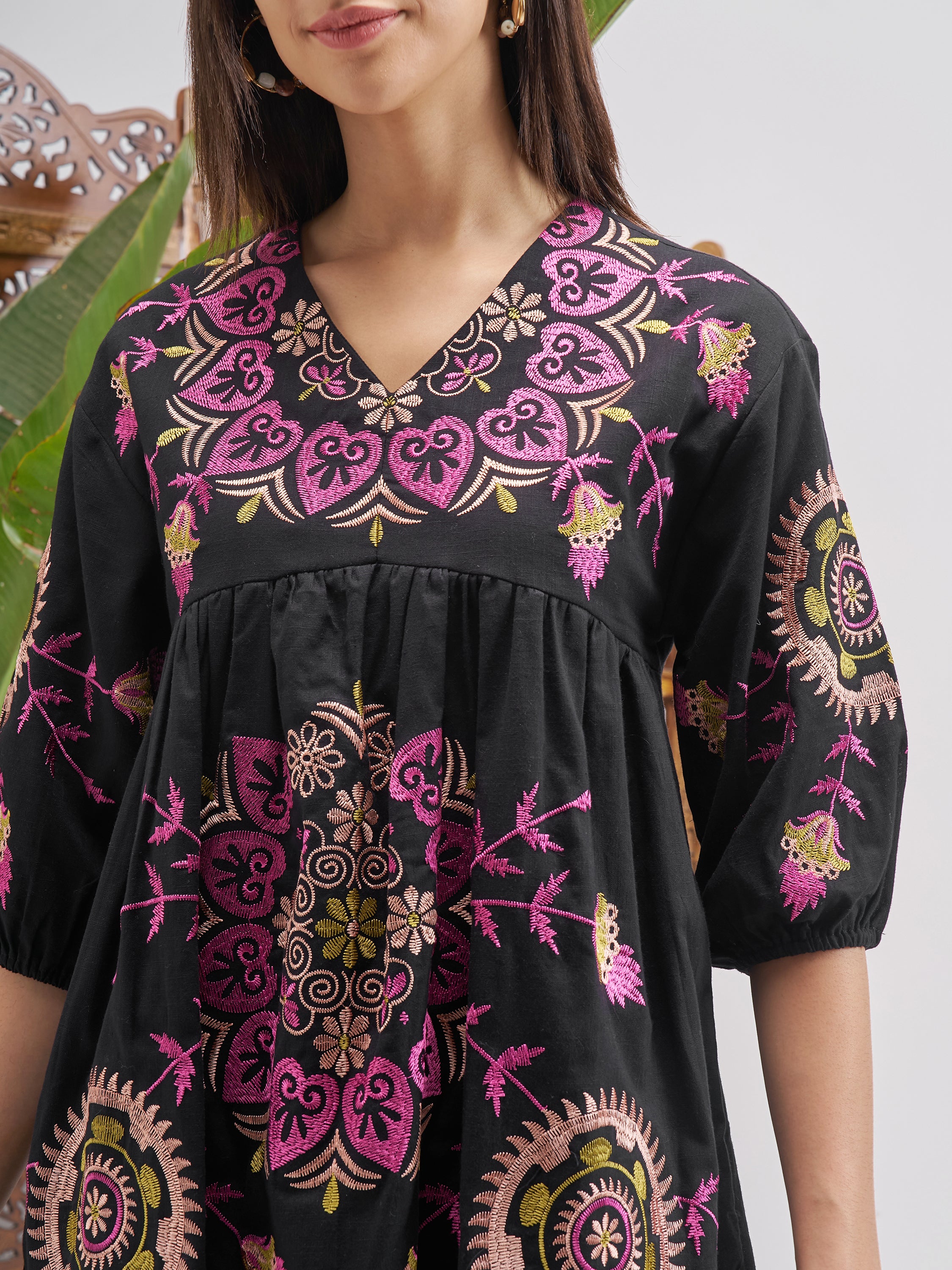 Vishudh Women Black Printed Fit and Flare Dress - Black - Image 5