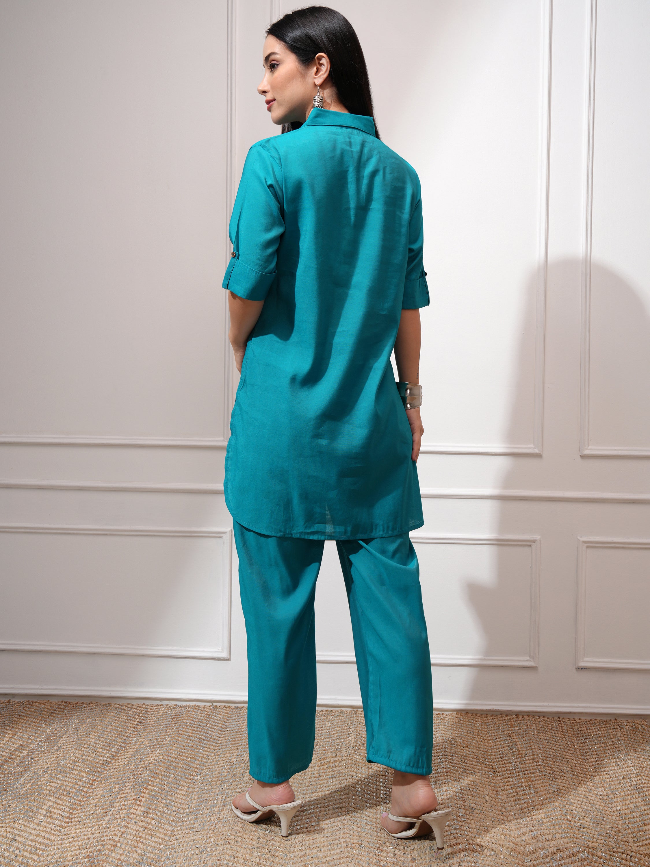 Vishudh Women Blue Tunic With Palazzos - Blue - Image 3