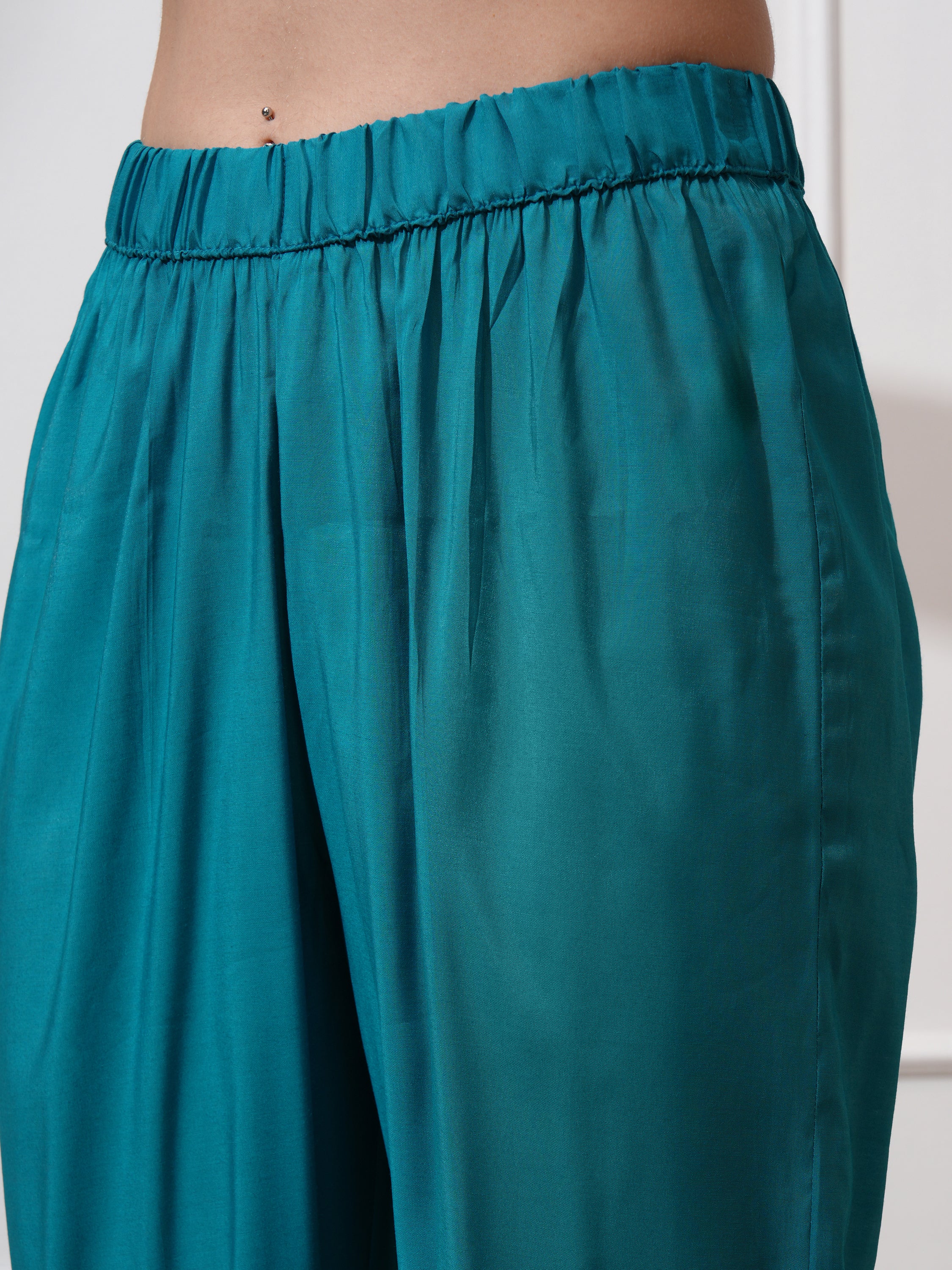 Vishudh Women Blue Tunic With Palazzos - Blue - Image 7