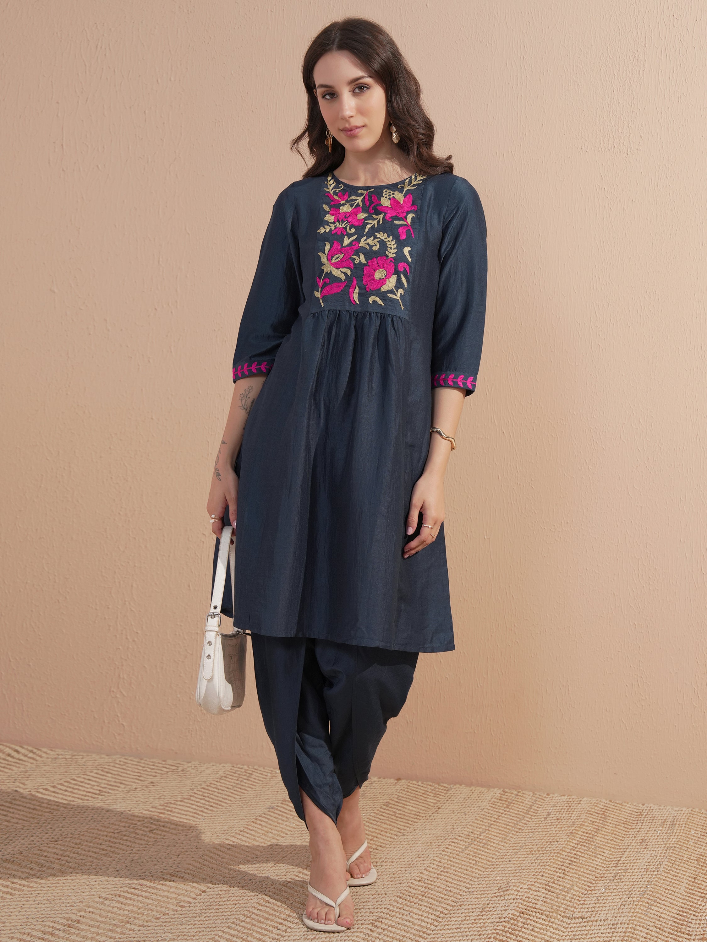 Vishudh Women Blue Tunic With Trouser - Blue - Image 1