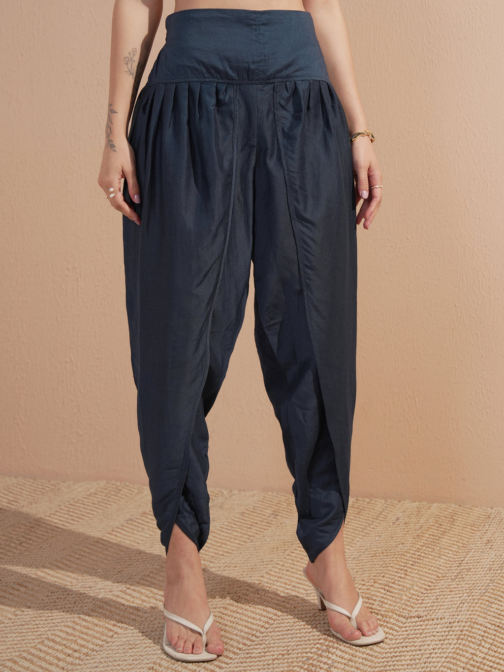 Vishudh Women Blue Tunic With Trouser - Blue - Image 6