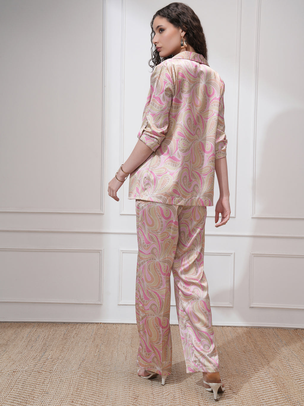 Vishudh Women Pink Blazer With Trouser - Pink - Image 3