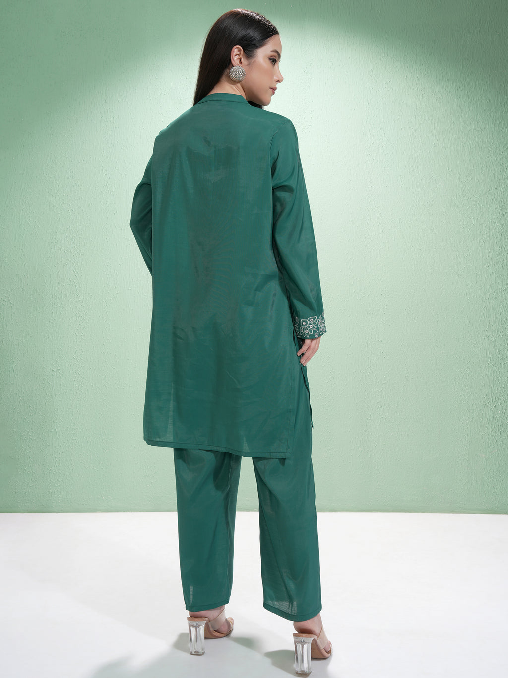Vishudh Women Green Tunic With Palazzos - Green - Image 3