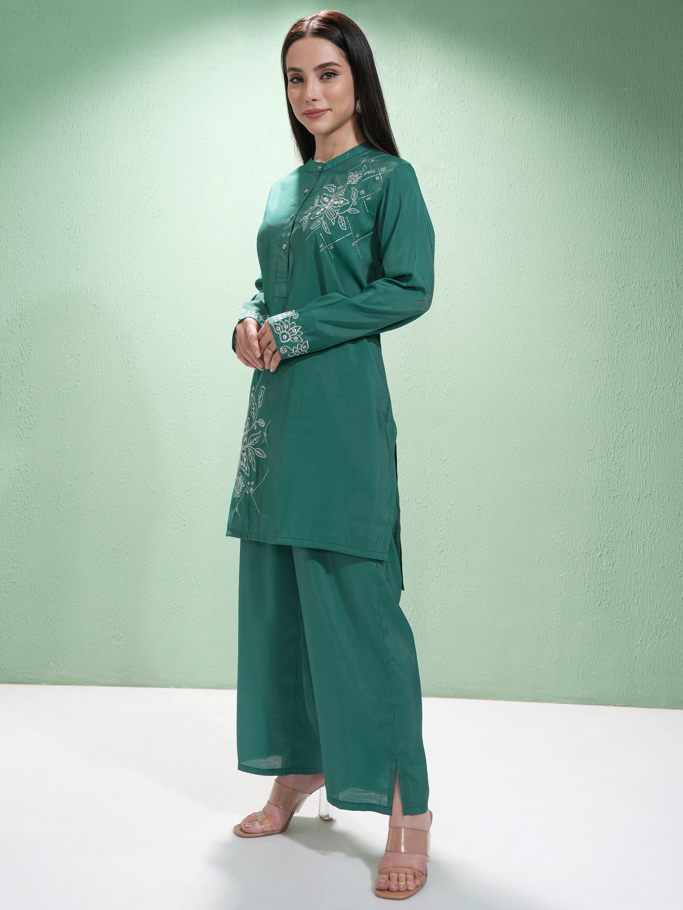 Vishudh Women Green Tunic With Palazzos - Green - Image 4