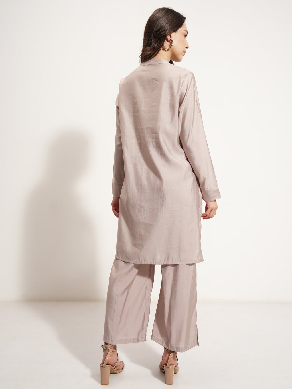 Vishudh Women Beige Tunic With Trouser - Beige - Image 3