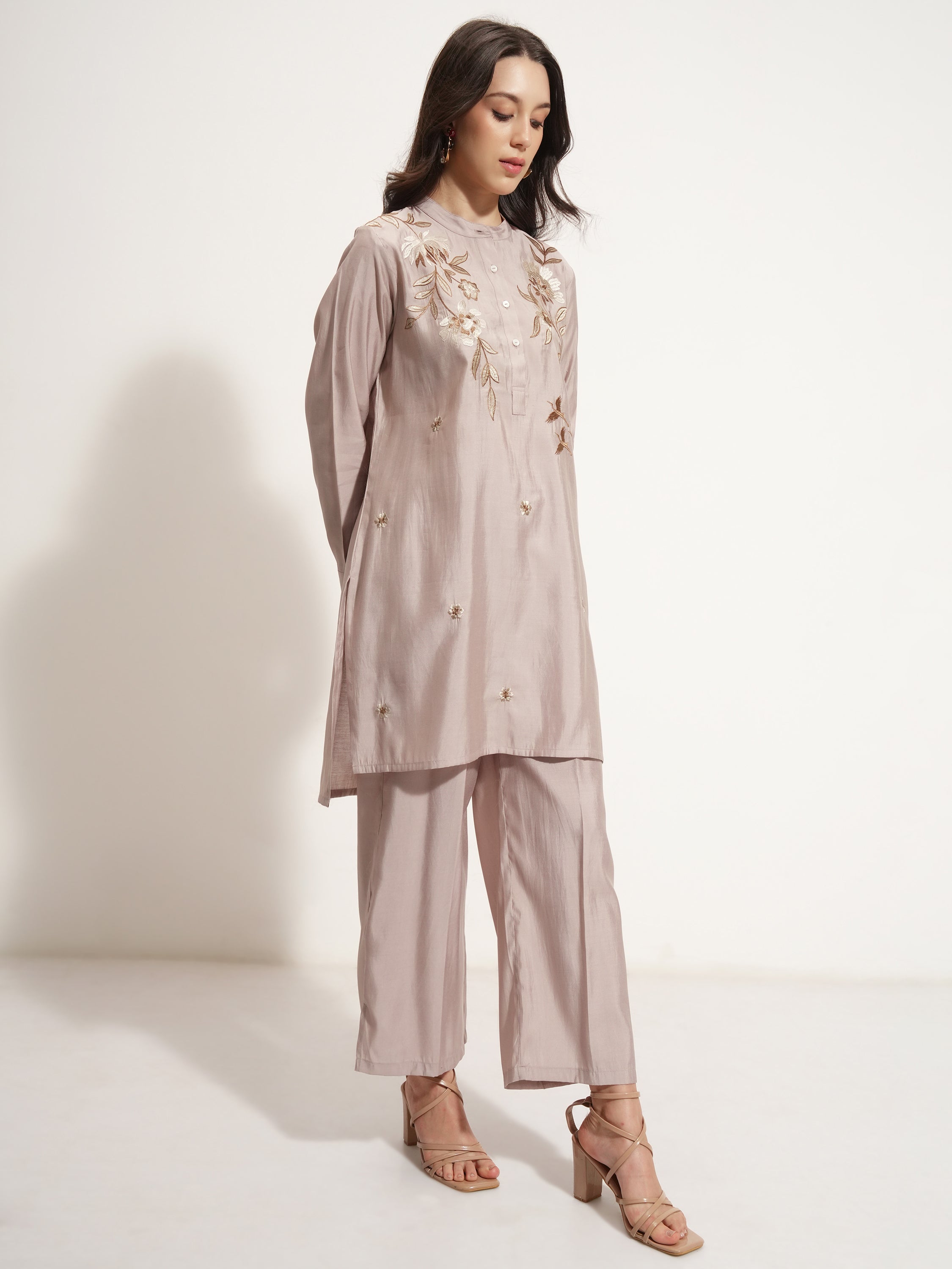 Vishudh Women Beige Tunic With Trouser - Beige - Image 6