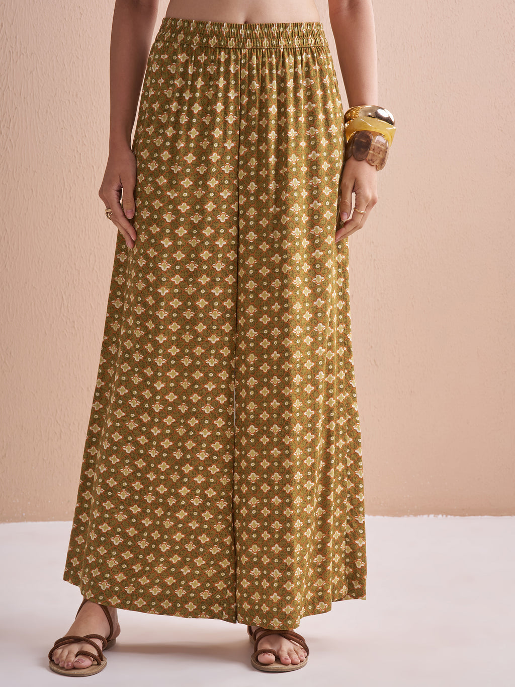 Vishudh Women Green Top With Palazzos - Green - Image 7