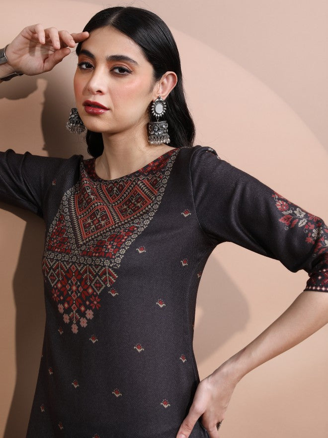 Vishudh Women Black Printed Kurta With Trouser - Black - Image 2