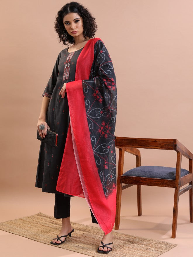 Vishudh Women Black Printed Kurta With Trouser - Black - Image 2