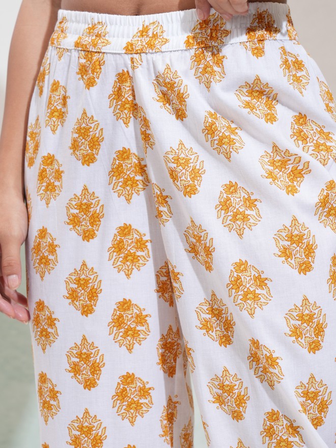 Vishudh Women White & Yellow Printed Round Neck Kurta With Regular Pant And Dupatta - White - Image 8