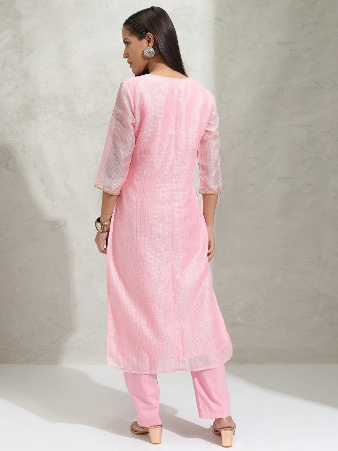 Vishudh Women Pink Solid Regular Round Neck Kurta With Neck Patch Three Quarter Sleeves And Slim Pants - Pink - Image 3