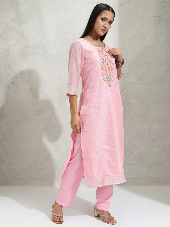 Vishudh Women Pink Solid Regular Round Neck Kurta With Neck Patch Three Quarter Sleeves And Slim Pants - Pink - Image 6
