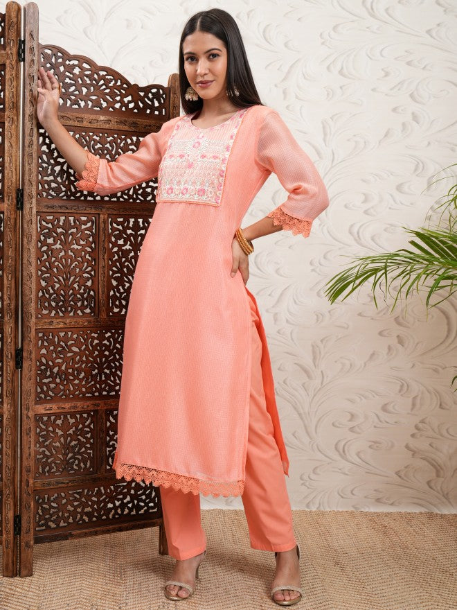 Vishudh Women Coral Embroidered Kurta With Trousers - Coral - Image 2