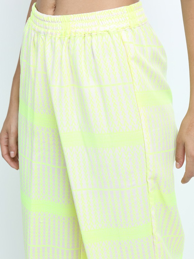 Vishudh Women Off White Printed Kurta With Palazzo And Dupatta - Off White - Image 4