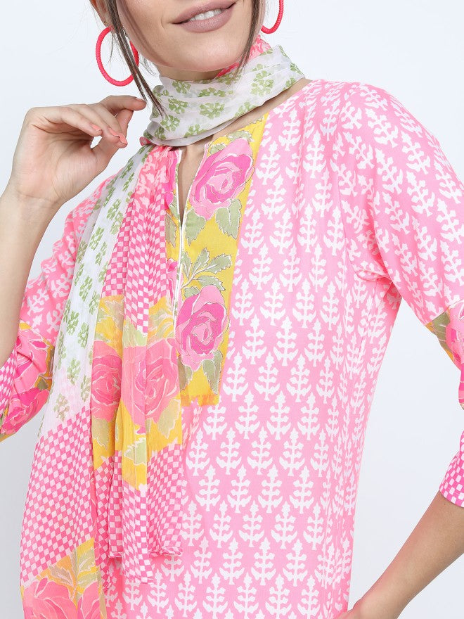 Vishudh Women Pink Printed Kurta With Palazzos With Dupatta - Pink - Image 3