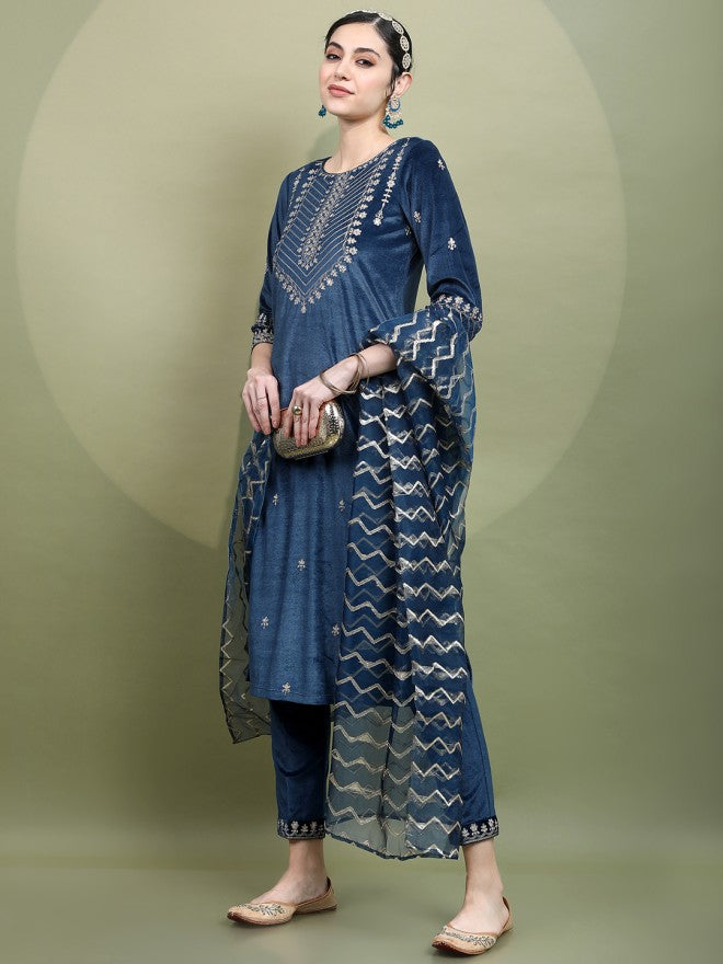 Vishudh Women Teal Embroidered Kurta With Trousers With Dupatta - Teal - Image 3