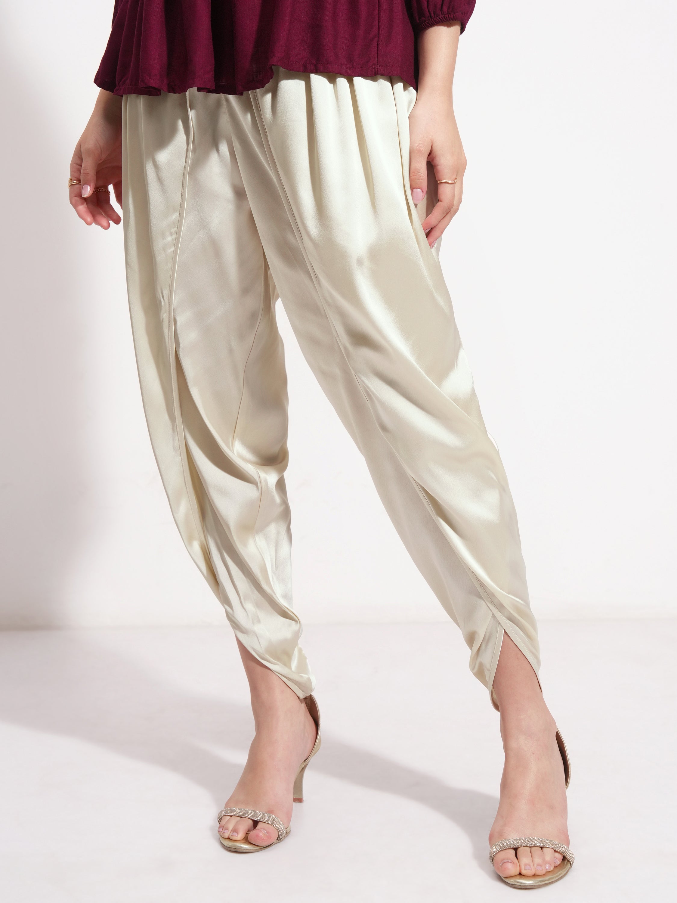 Vishudh Women Beige Solid Regular Fit Casual Trouser - Beige - Image 4