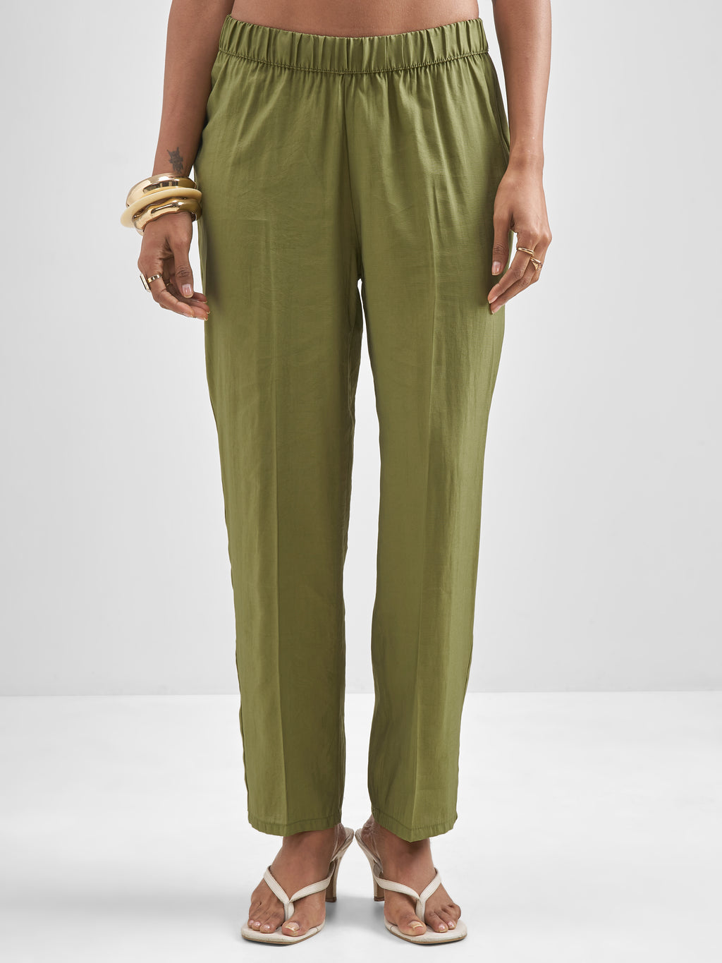 Vishudh Women Green Kurta With Trouser And Dupatta - Green - Image 6