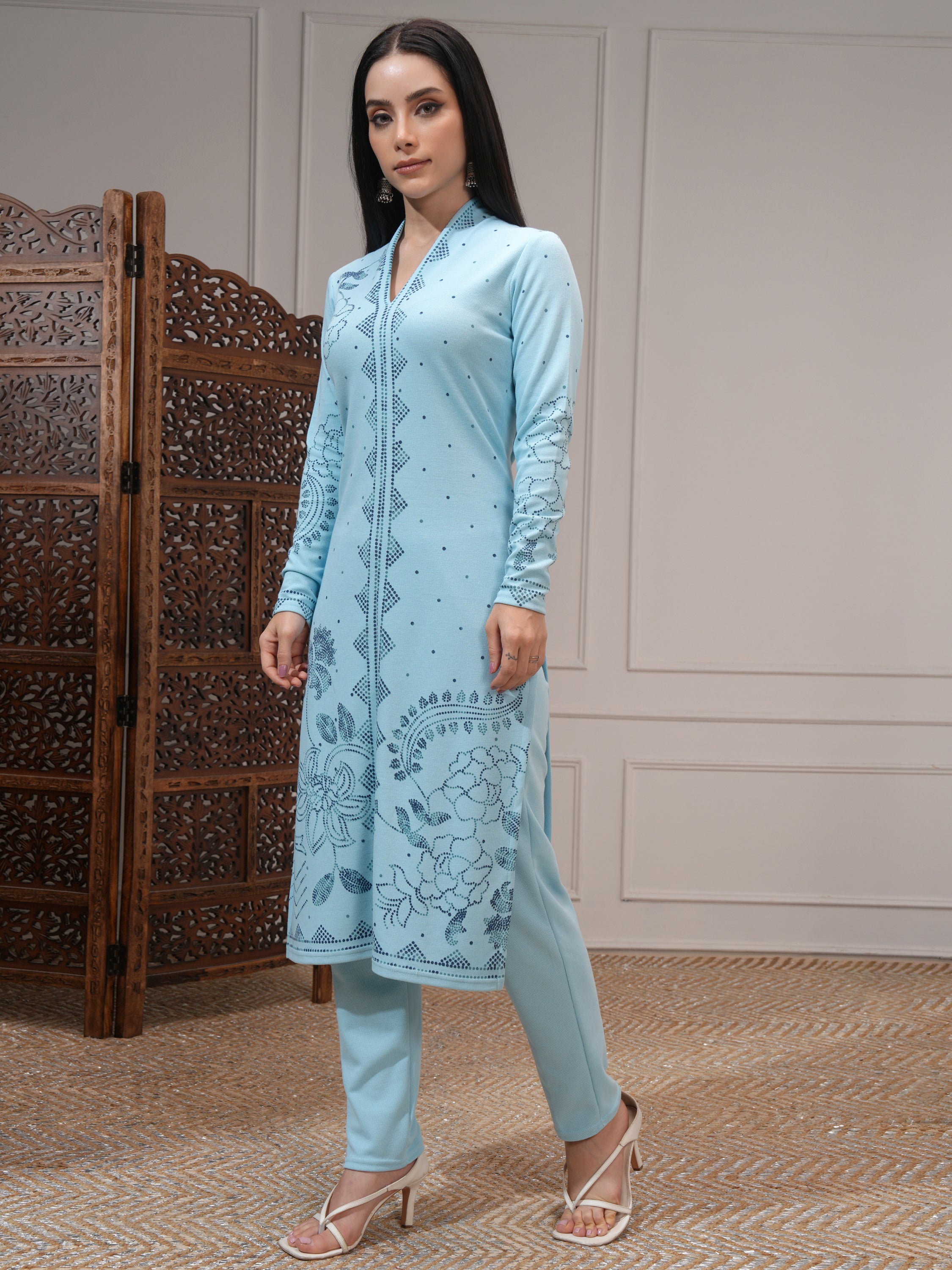 Vishudh Women Blue Women Kurta With Trousers - Blue - Image 2
