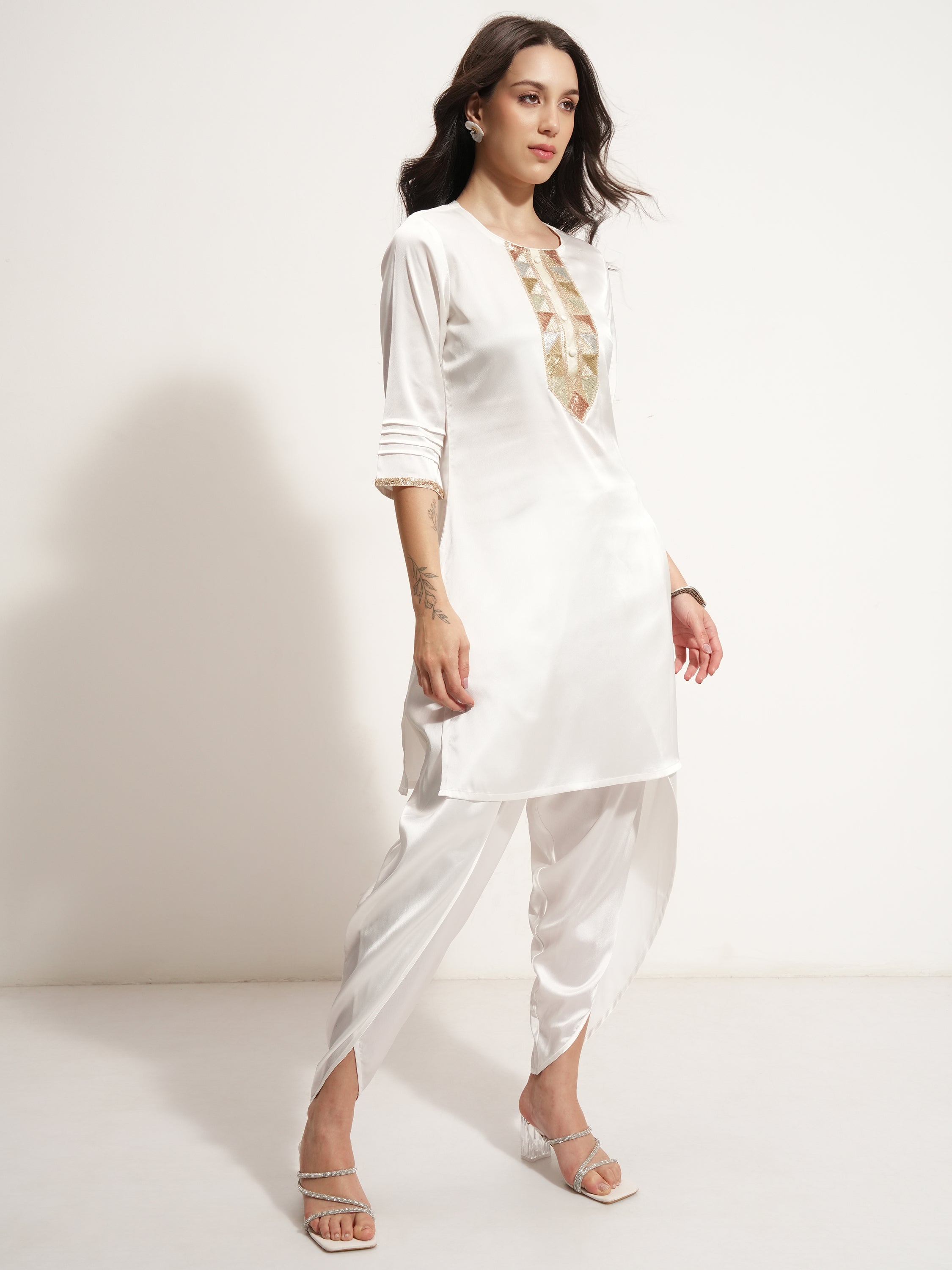 Vishudh Women White Embroidered Kurta With Palazzo - White - Image 6