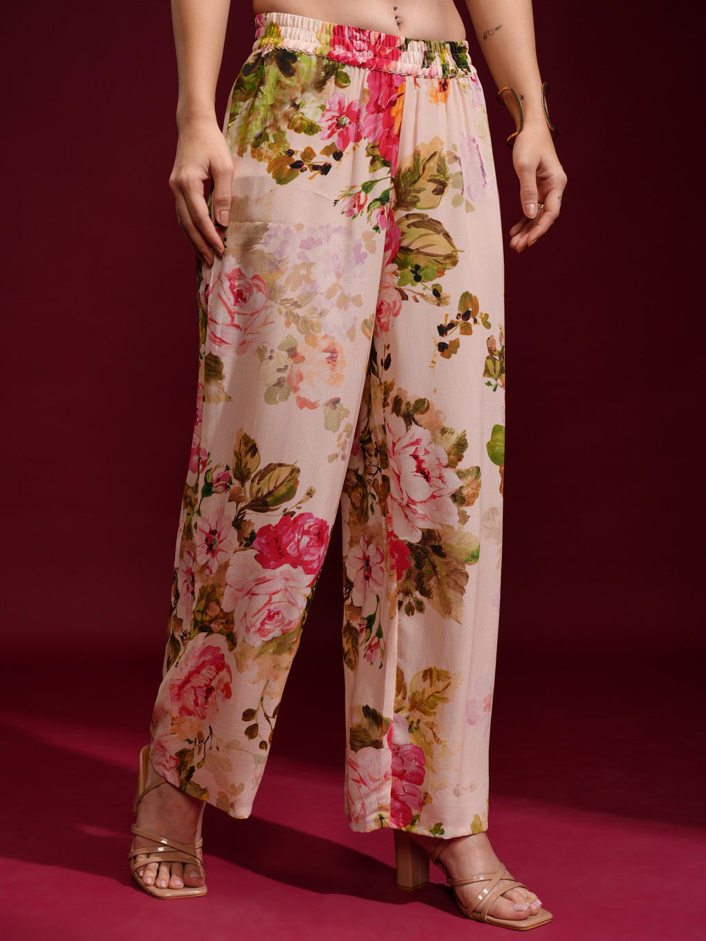 Vishudh Women Cream Kurta With Trousers - Cream - Image 7