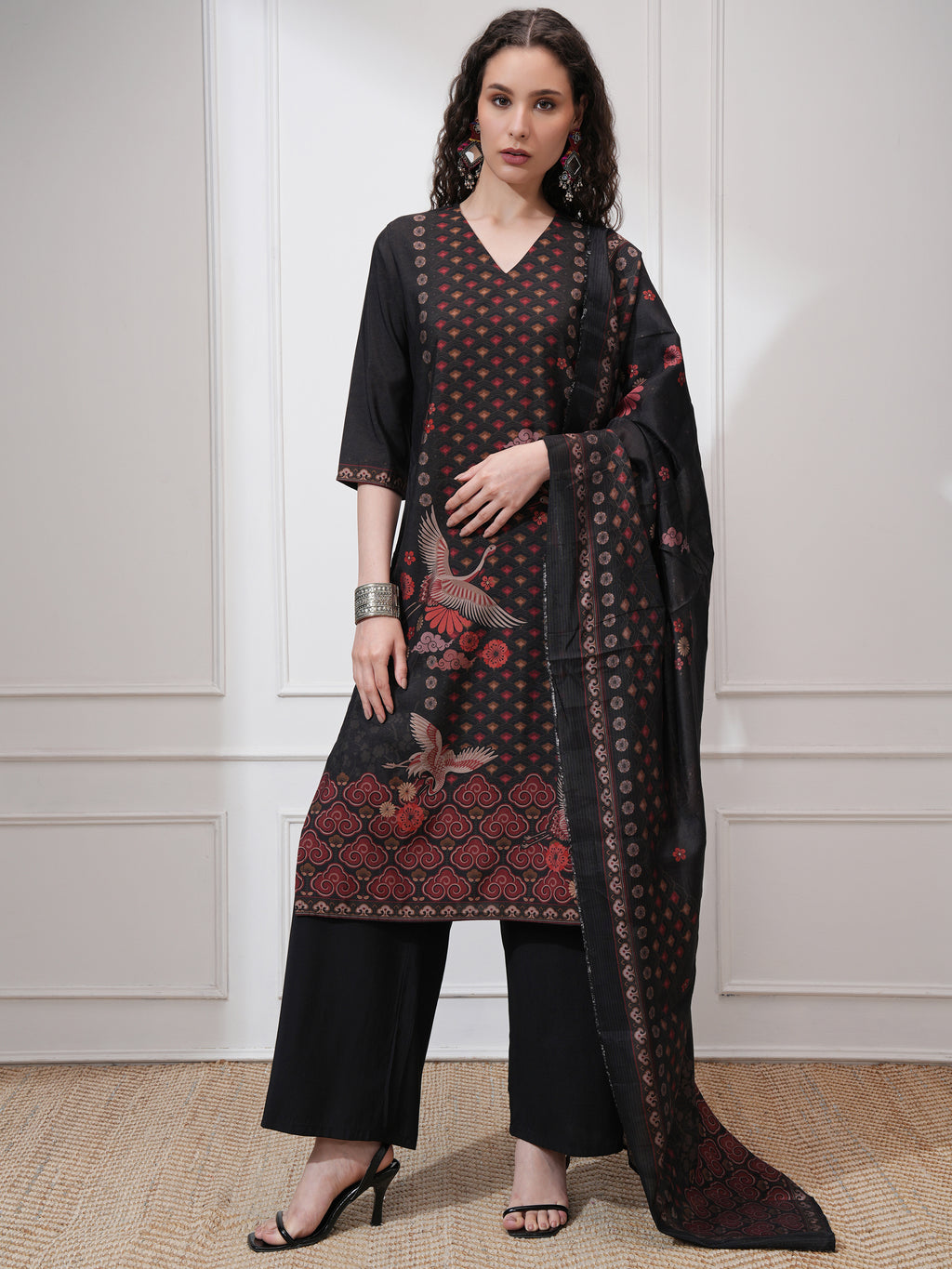Vishudh Women Black Kurta With Trouser And Dupatta - Black - Image 2