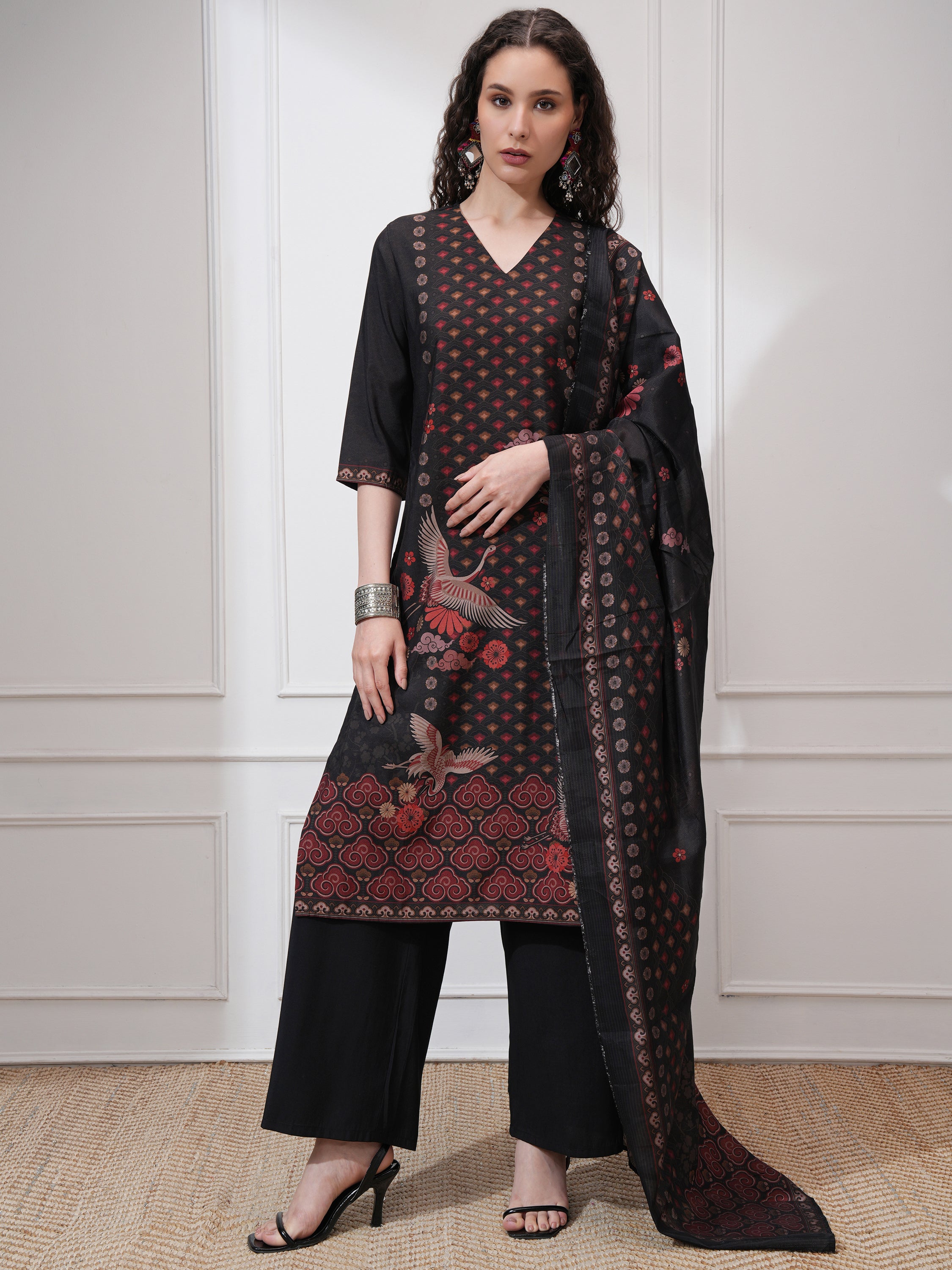 Vishudh Women Black Kurta With Trouser And Dupatta - Black - Image 2