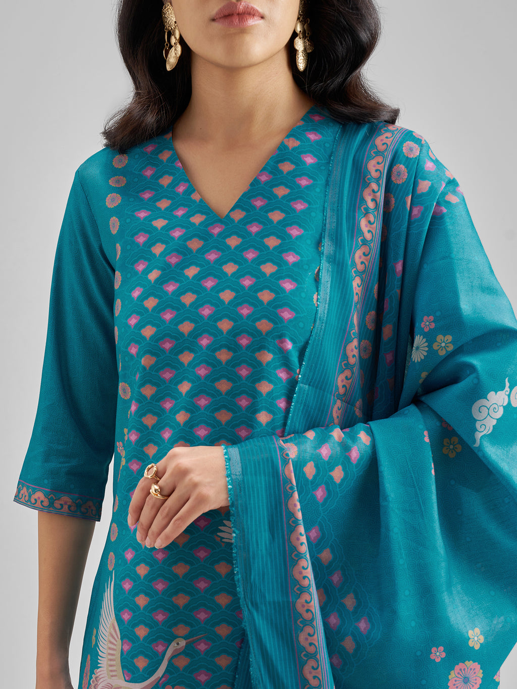 Vishudh Women Teal Printed Kurta With Trouser And Dupatta - Teal - Image 5